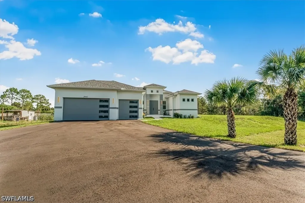2941 37th Avenue NE Naples FL 34120