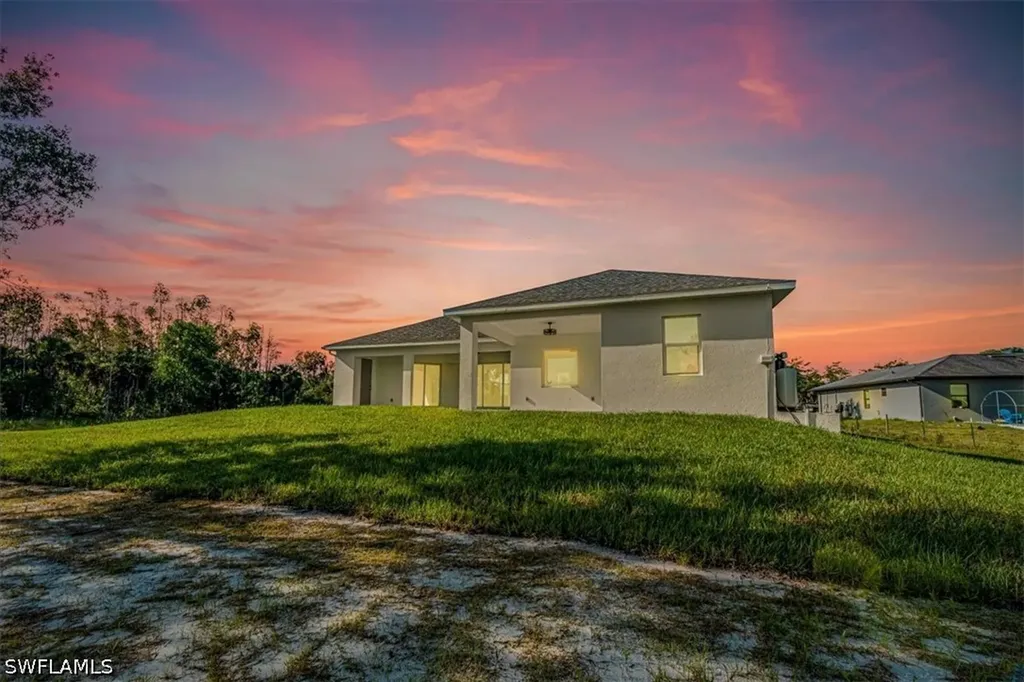 2941 37th Avenue NE Naples FL 34120