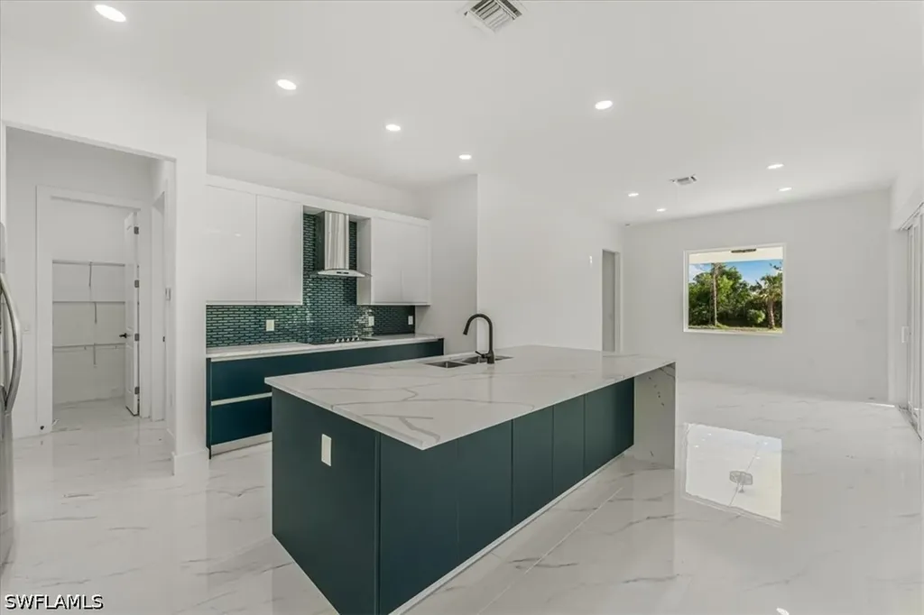 2941 37th Avenue NE Naples FL 34120