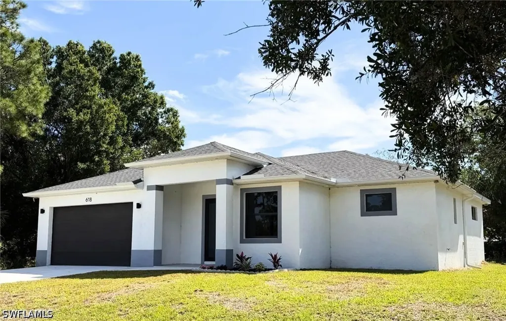 618 Sheldon Avenue Lehigh Acres FL 33936