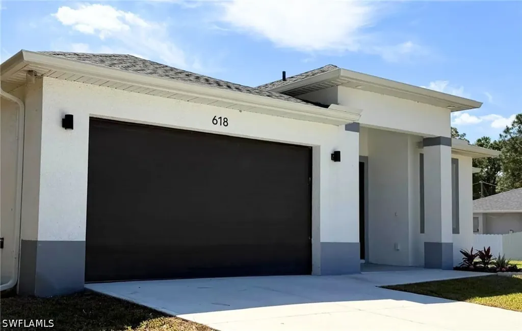 618 Sheldon Avenue Lehigh Acres FL 33936