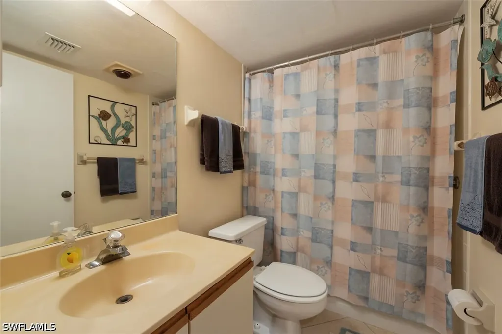 1231 Commonwealth Circle Naples FL 34116