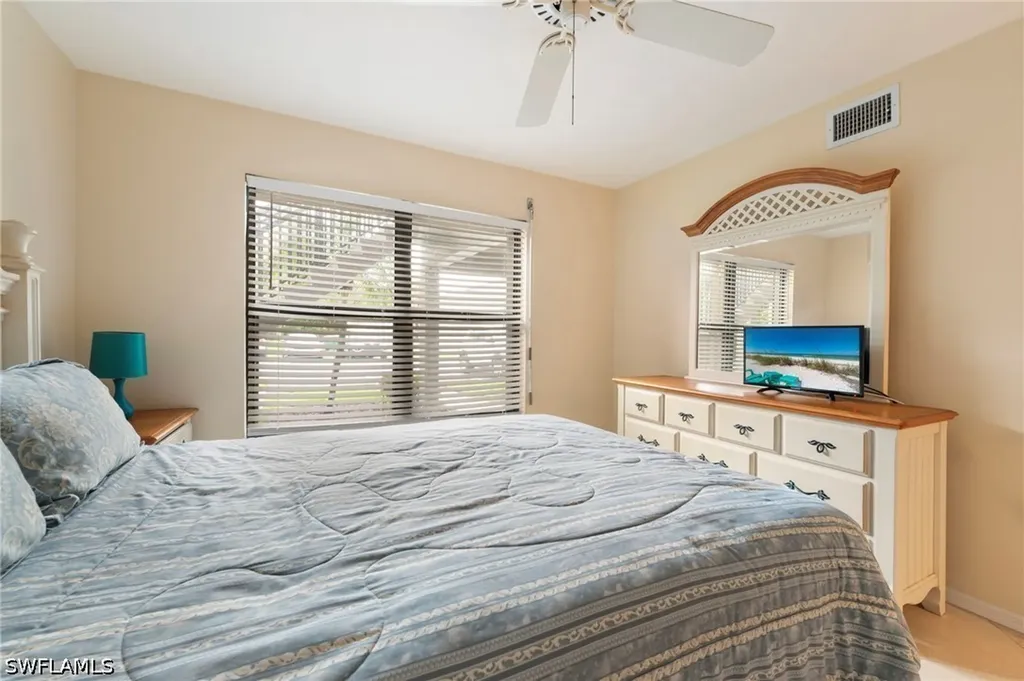 1231 Commonwealth Circle Naples FL 34116
