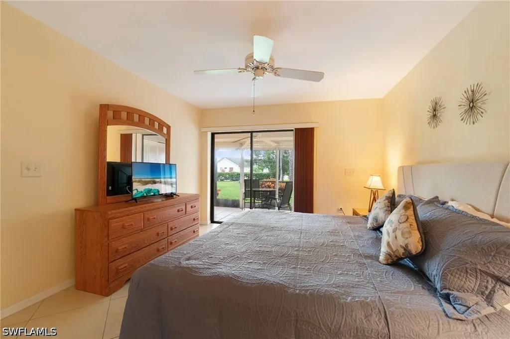 1231 Commonwealth Circle Naples FL 34116