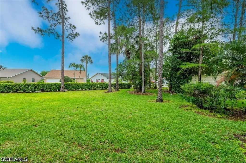 1231 Commonwealth Circle Naples FL 34116