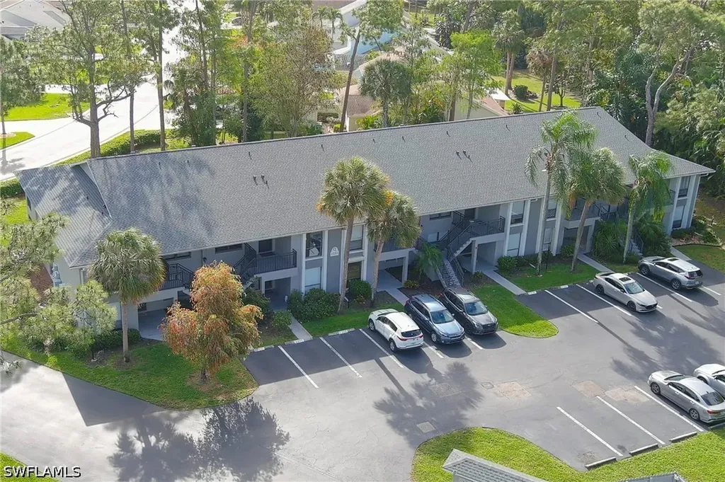 1231 Commonwealth Circle Naples FL 34116