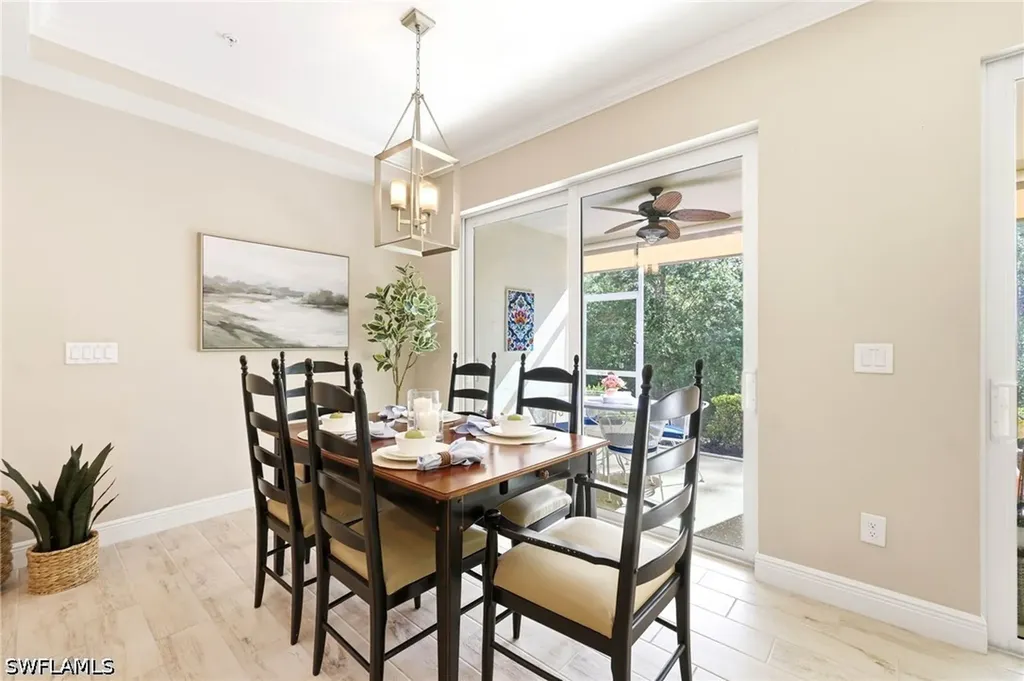 6977 Avalon Circle Naples FL 34112