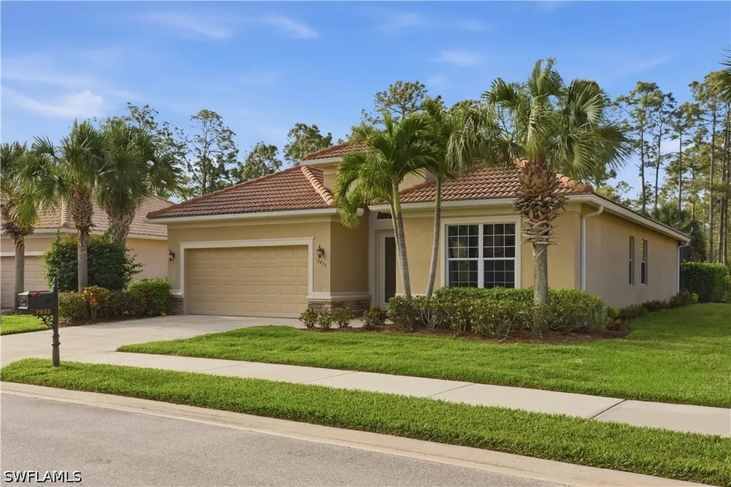 7932 Princeton Drive Naples FL 34104