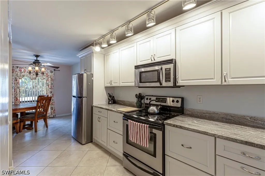 4410 Chantelle Drive Naples FL 34112