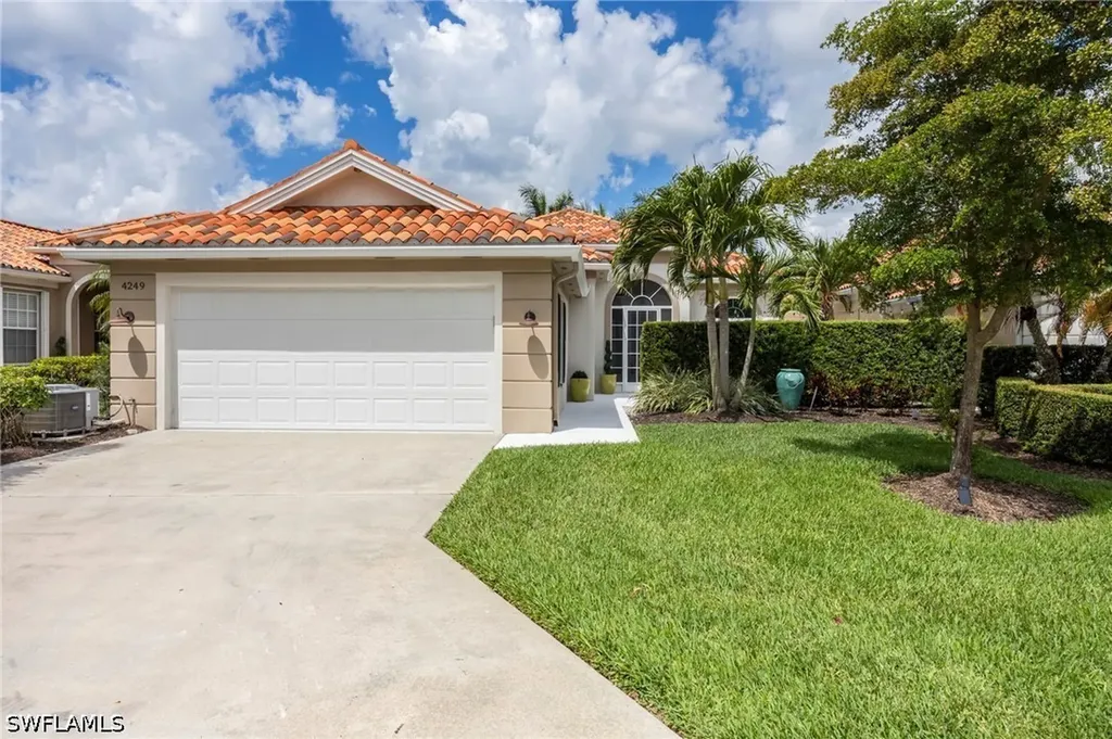 4249 Montalvo Court Naples FL 34109