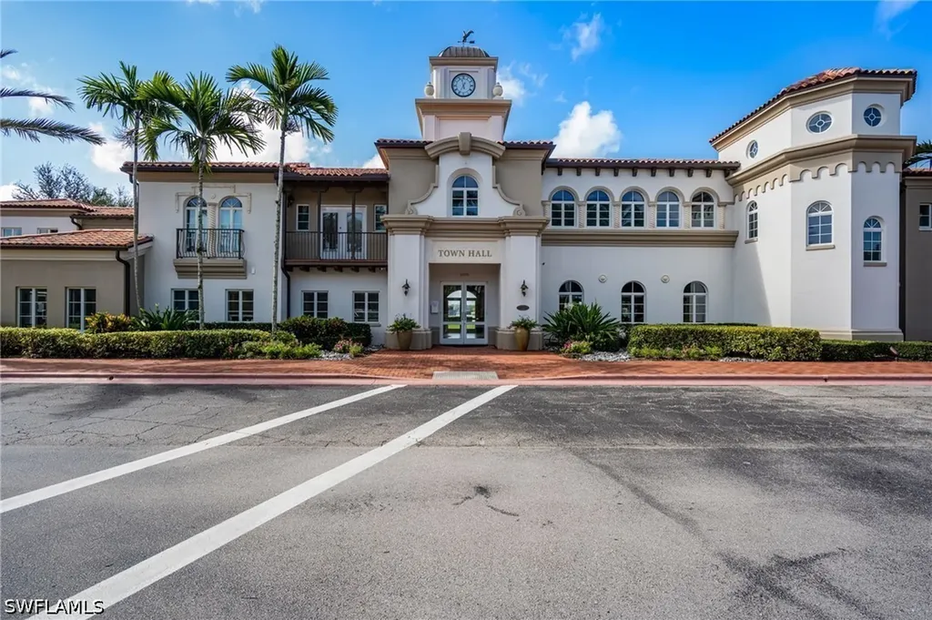 4249 Montalvo Court Naples FL 34109