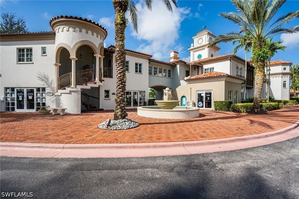 4249 Montalvo Court Naples FL 34109