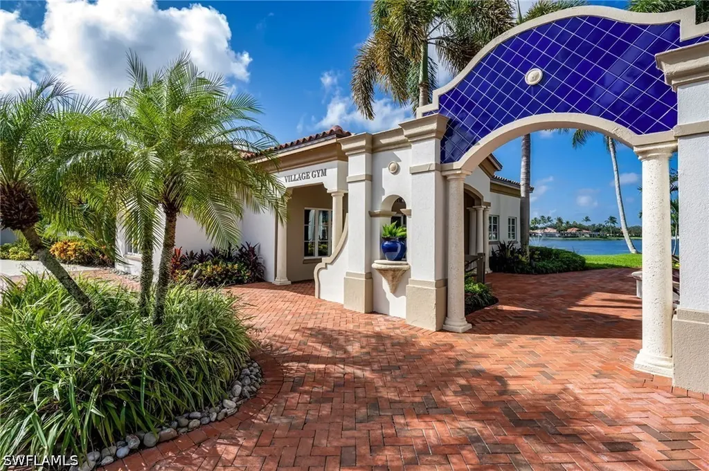 4249 Montalvo Court Naples FL 34109