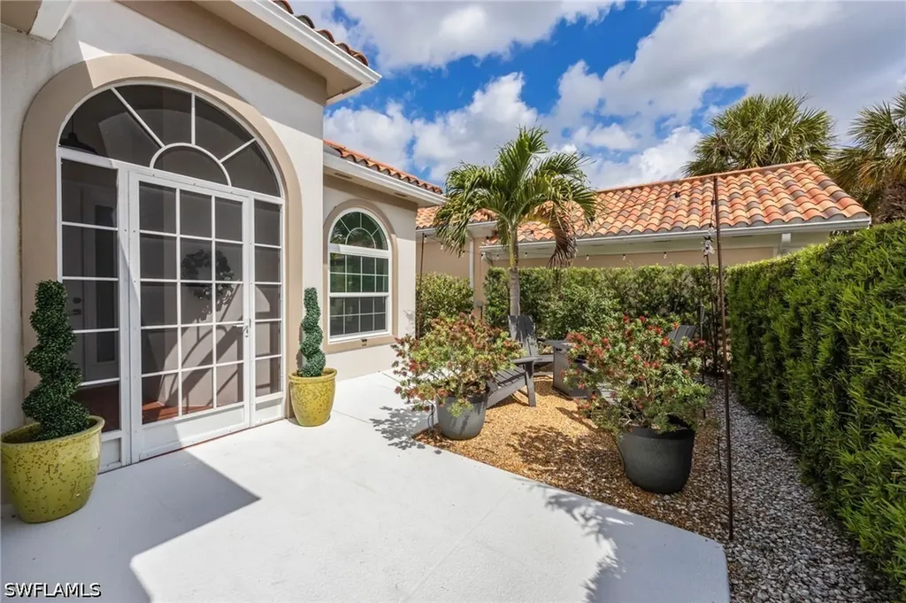 4249 Montalvo Court Naples FL 34109