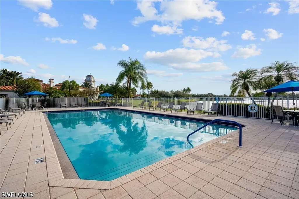 4249 Montalvo Court Naples FL 34109