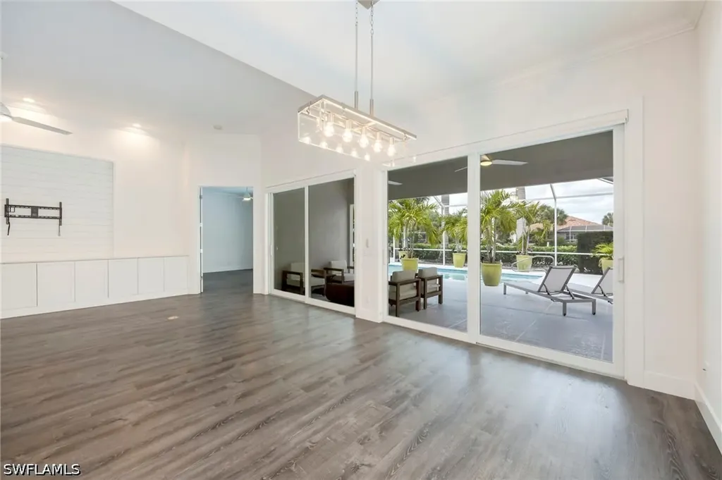 4249 Montalvo Court Naples FL 34109