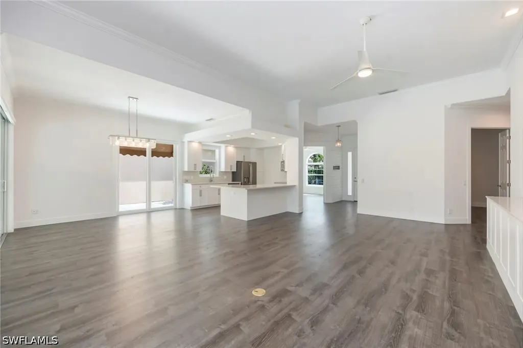4249 Montalvo Court Naples FL 34109