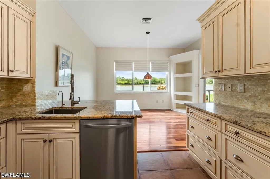 3323 Mystic River Drive Naples FL 34120