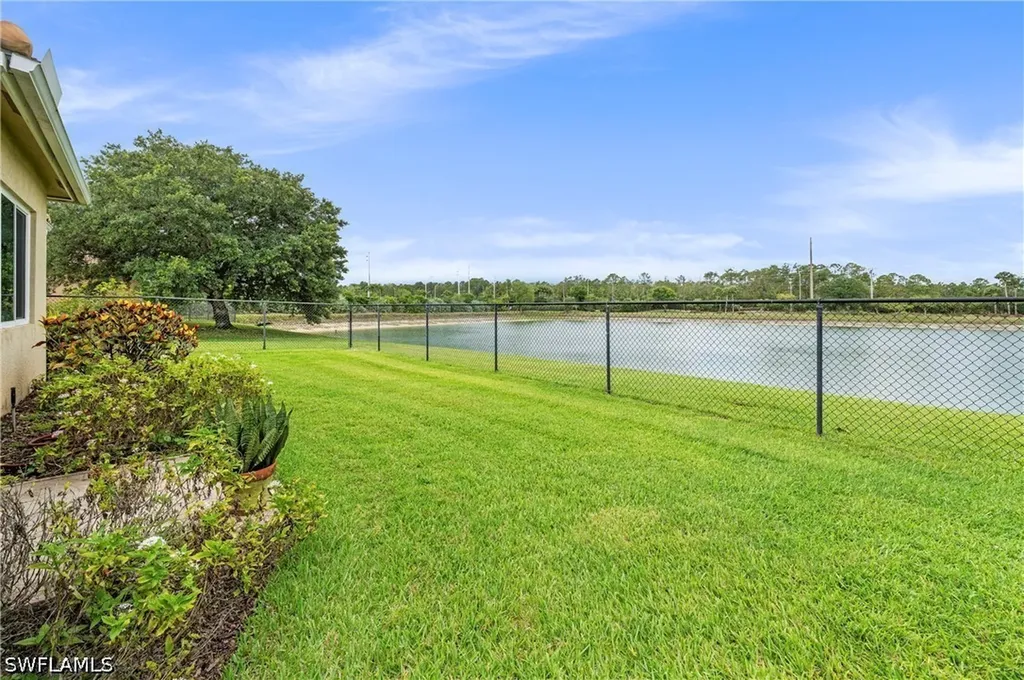 3323 Mystic River Drive Naples FL 34120