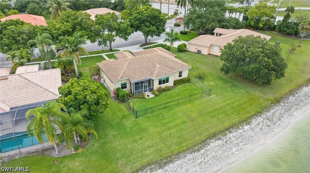 3323 Mystic River Drive Naples FL 34120