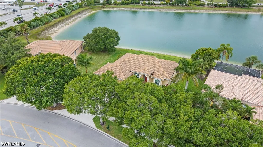 3323 Mystic River Drive Naples FL 34120