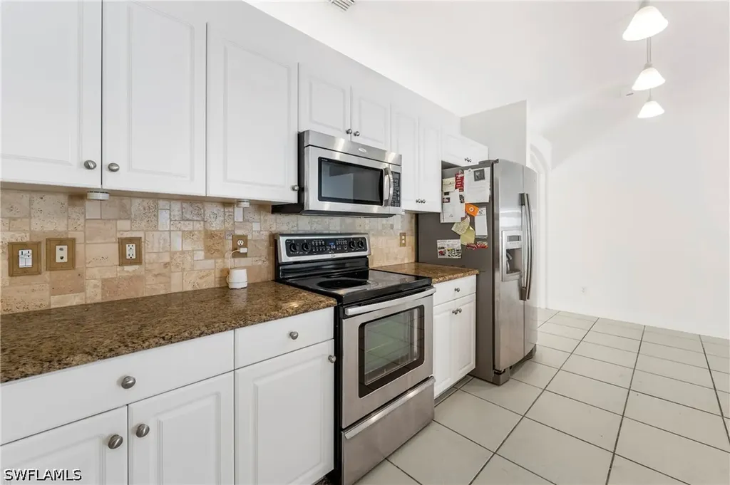 821 22nd Street SE Naples FL 34117