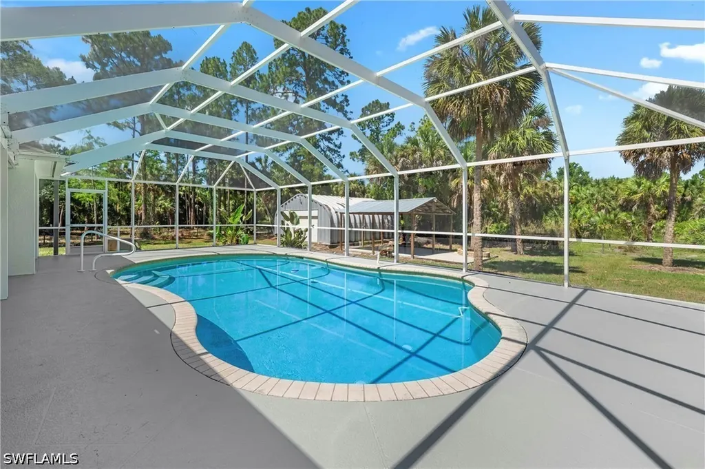 821 22nd Street SE Naples FL 34117