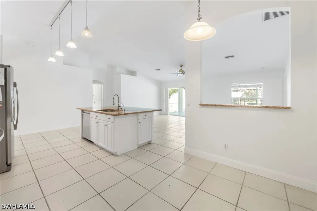 821 22nd Street SE Naples FL 34117