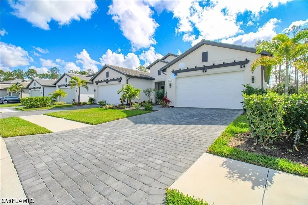 14620 Kingfisher Loop Naples FL 34120