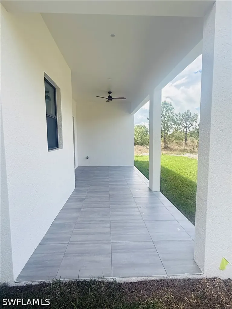 3841 24th Avenue NE Naples FL 34120