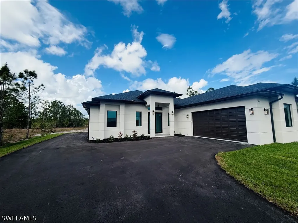 3841 24th Avenue NE Naples FL 34120