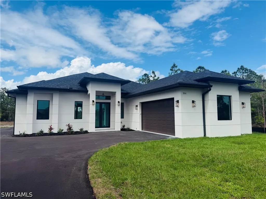 3841 24th Avenue NE Naples FL 34120