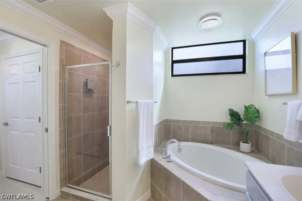 9533 Avellino Way Naples FL 34113