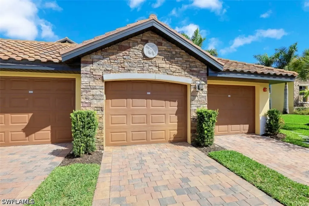 9533 Avellino Way Naples FL 34113