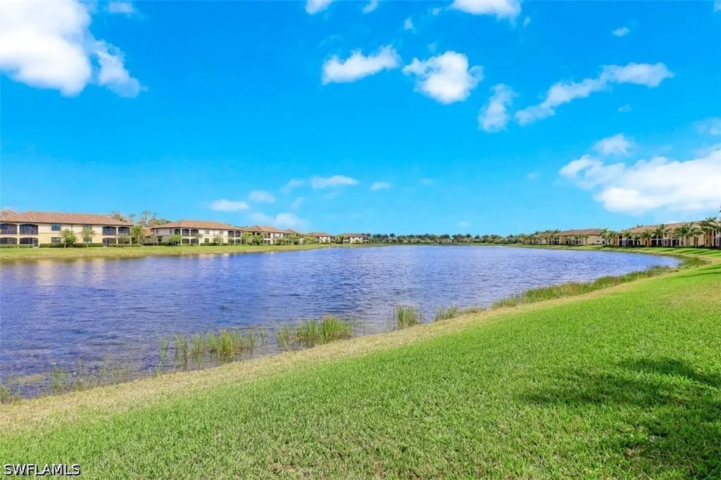 9533 Avellino Way Naples FL 34113