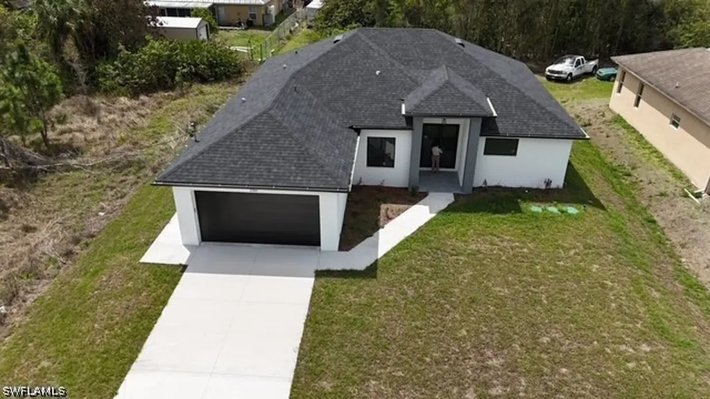 2561 25th Street W Lehigh Acres FL 33971