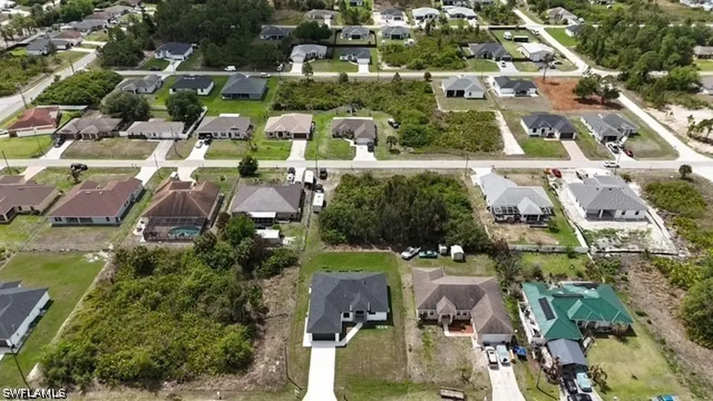 2561 25th Street W Lehigh Acres FL 33971