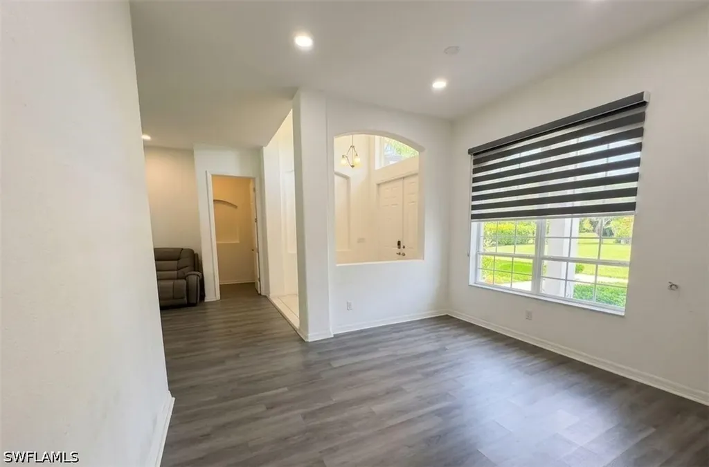 3935 10th Avenue NE Naples FL 34120