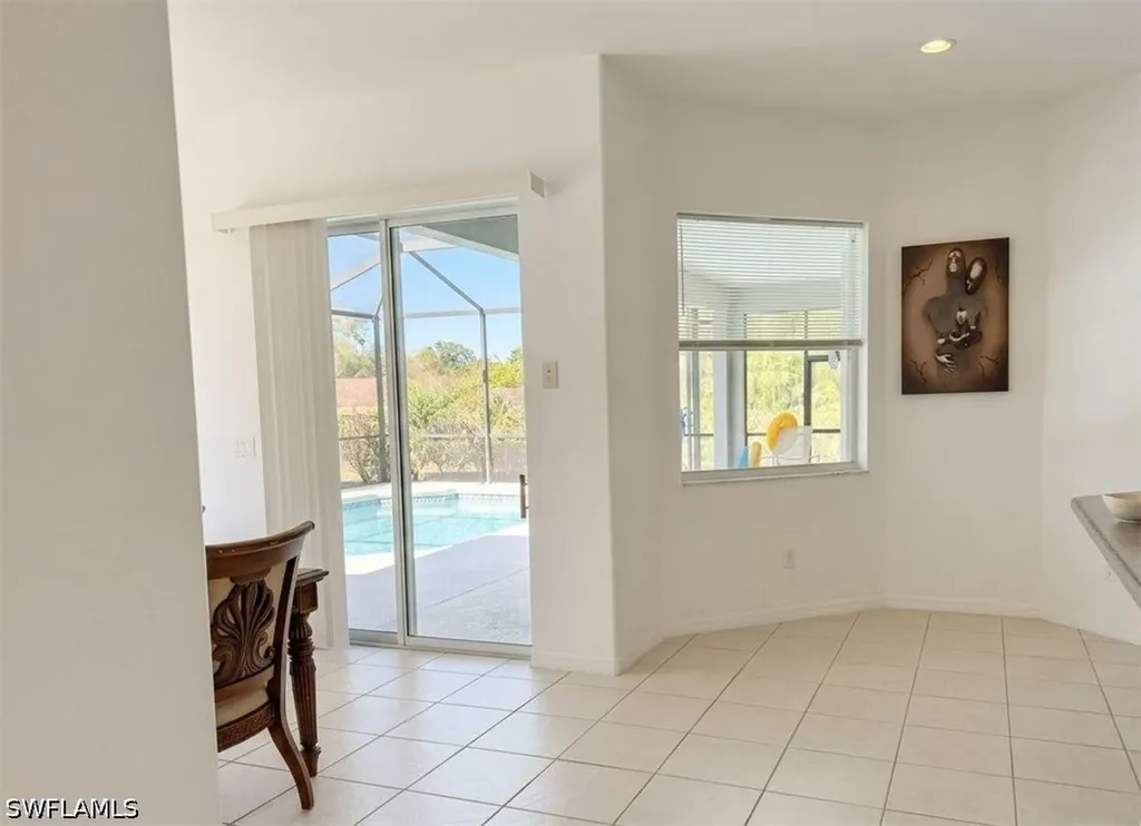 3935 10th Avenue NE Naples FL 34120