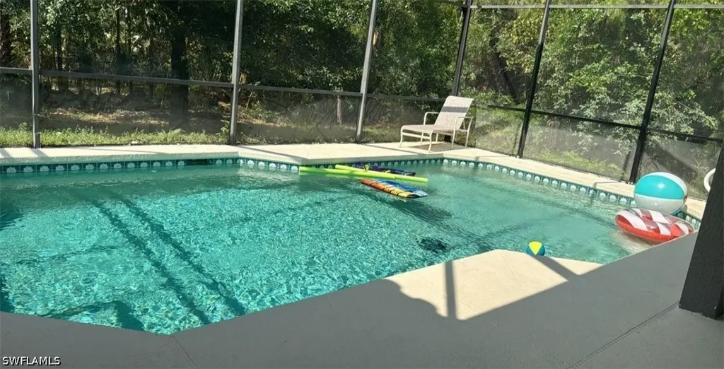 3935 10th Avenue NE Naples FL 34120