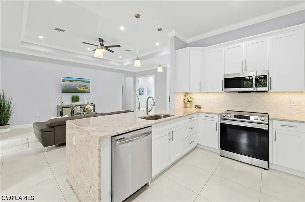 348 14th Avenue NE Naples FL 34120