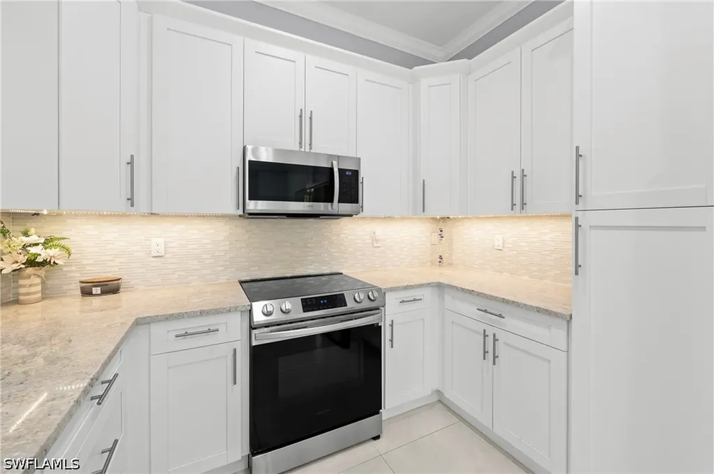 348 14th Avenue NE Naples FL 34120