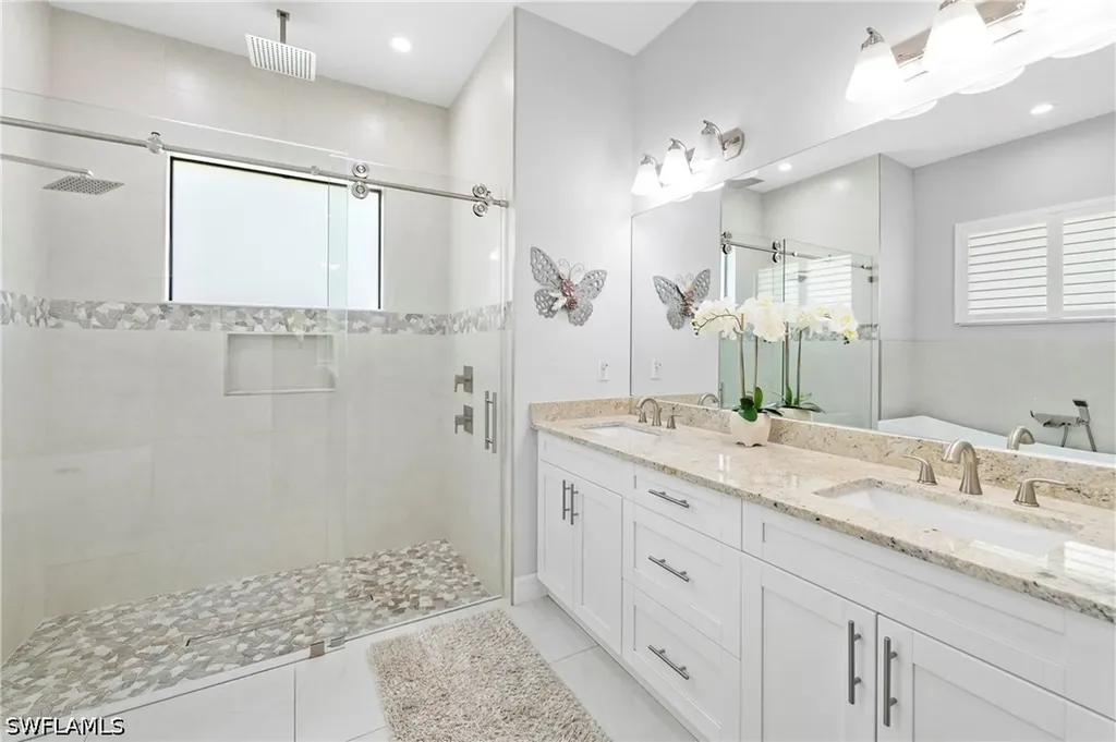 348 14th Avenue NE Naples FL 34120