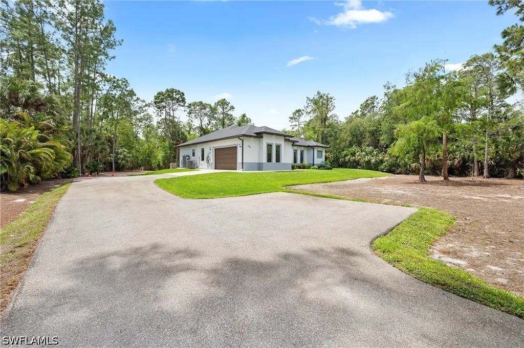 348 14th Avenue NE Naples FL 34120