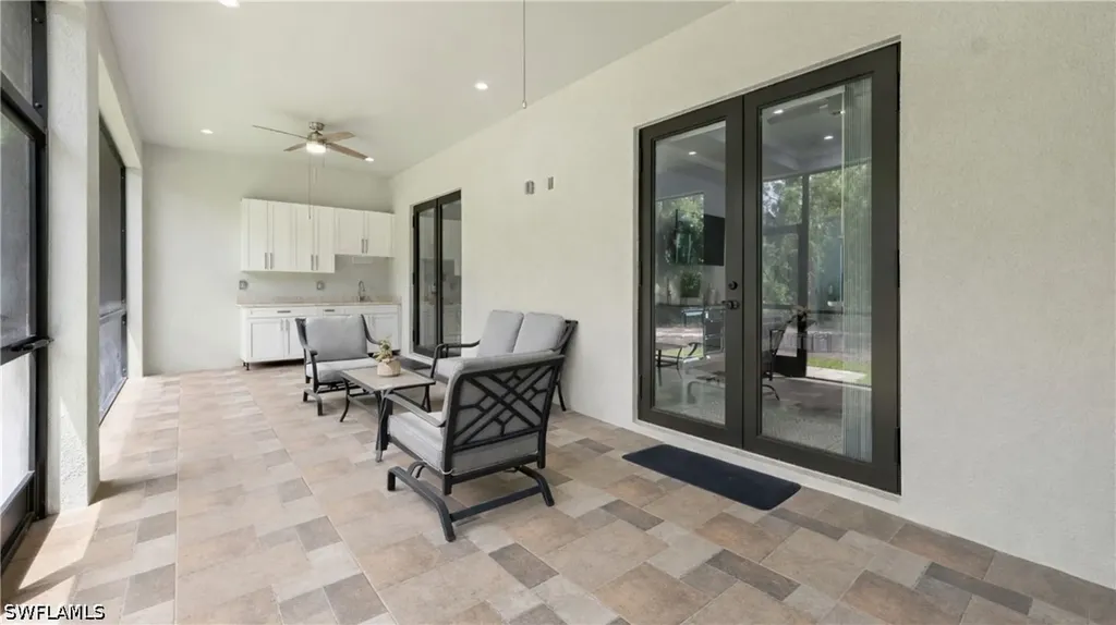 348 14th Avenue NE Naples FL 34120