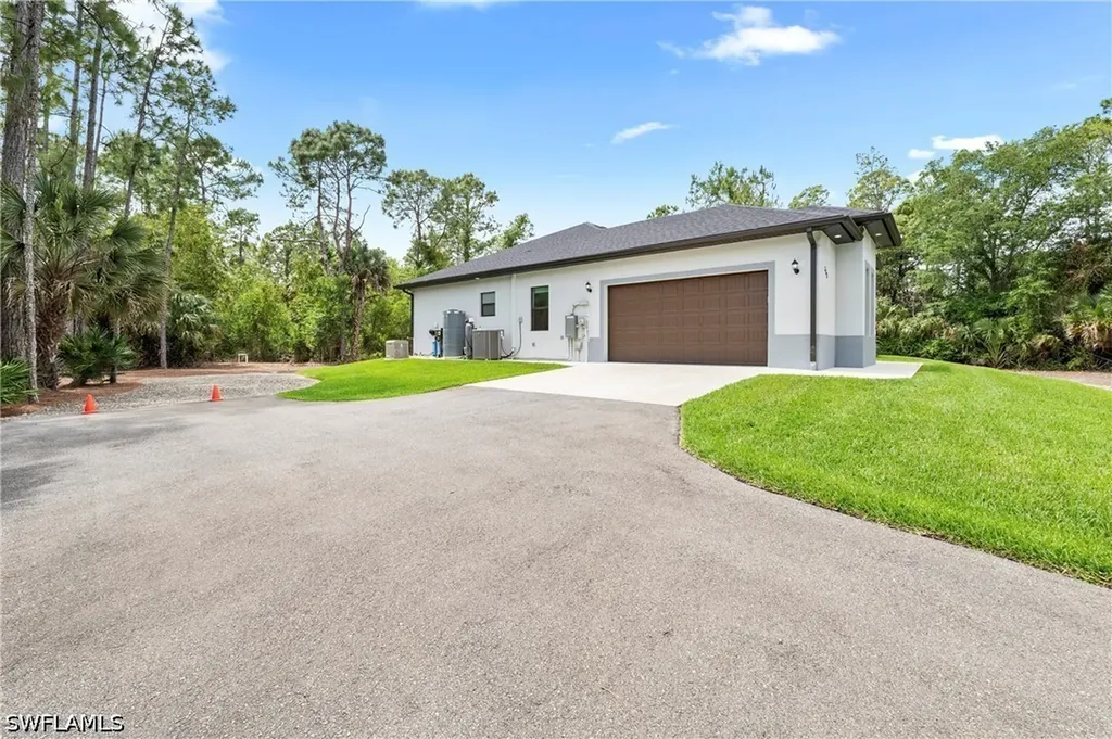 348 14th Avenue NE Naples FL 34120