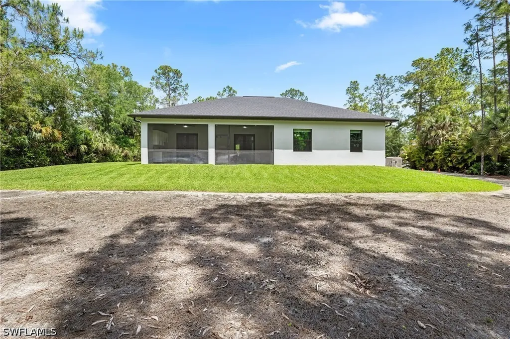 348 14th Avenue NE Naples FL 34120