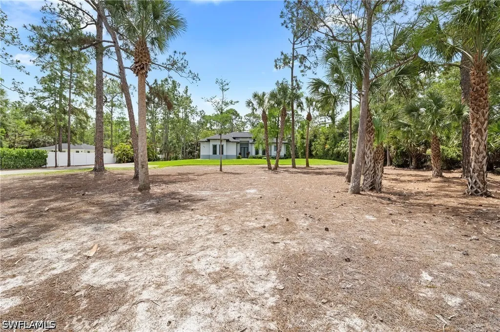 348 14th Avenue NE Naples FL 34120