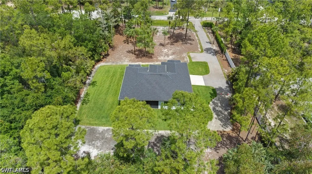 348 14th Avenue NE Naples FL 34120