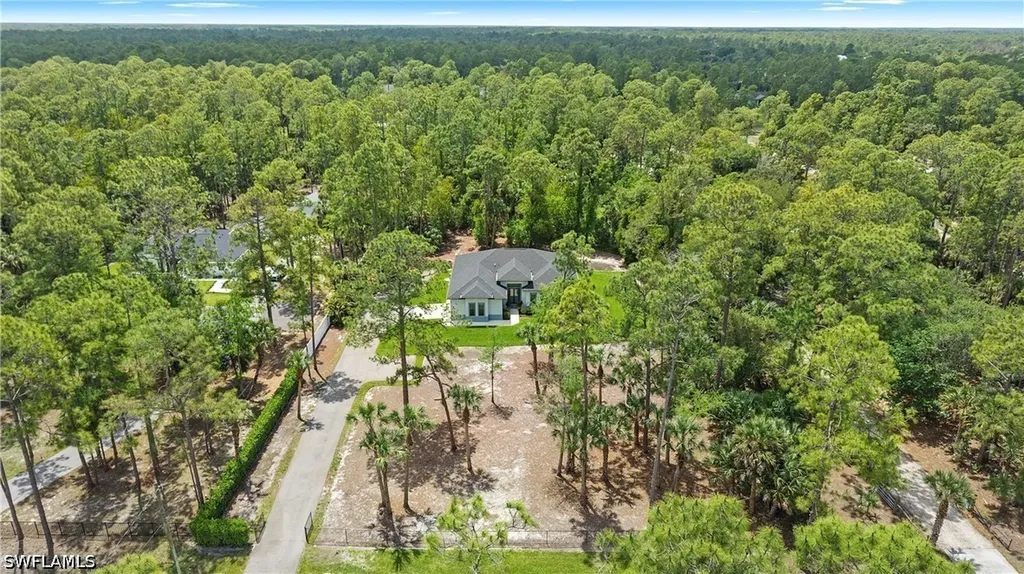 348 14th Avenue NE Naples FL 34120